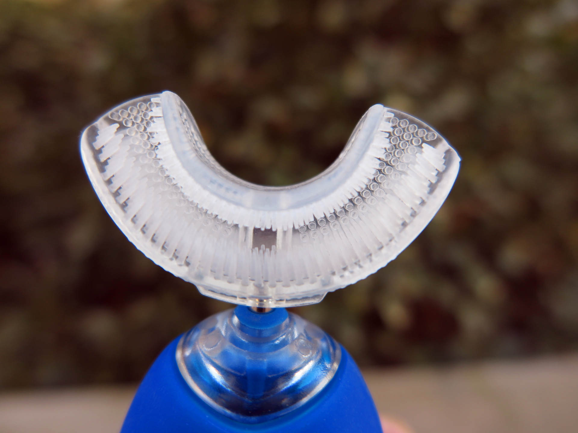 让宝宝爱上刷牙 牙蜜蜜全自动儿童声波u型牙刷_孩子