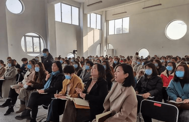 枣庄市峄城区寒假幼儿教师培训在区实验幼儿园(鹭鸣园)举行