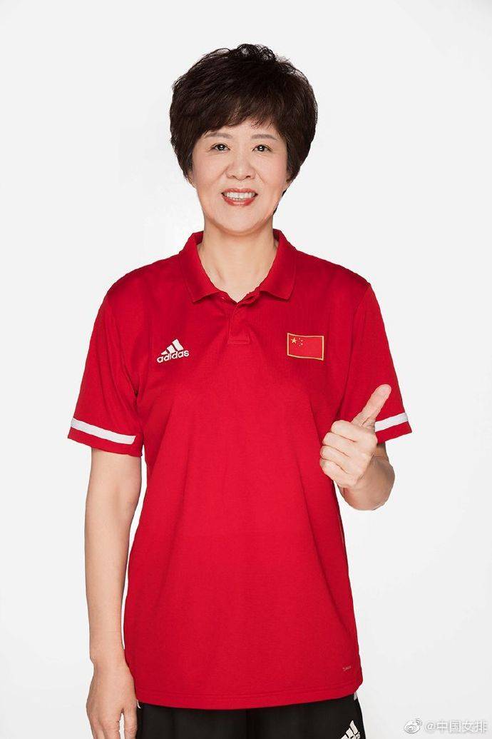 组图:中国女排发布郎平定妆照 信心满满备战奥运-搜狐大视野-搜狐新闻