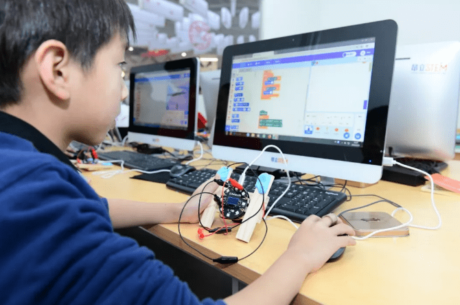 少儿编程哪家比较好拒绝同质化三分钟告诉你少儿编程为什么选这里