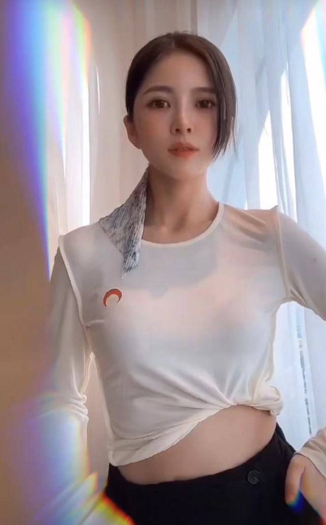 杜淳被指没那么爱妻子王灿回应要让你失望了生活里幸福得很