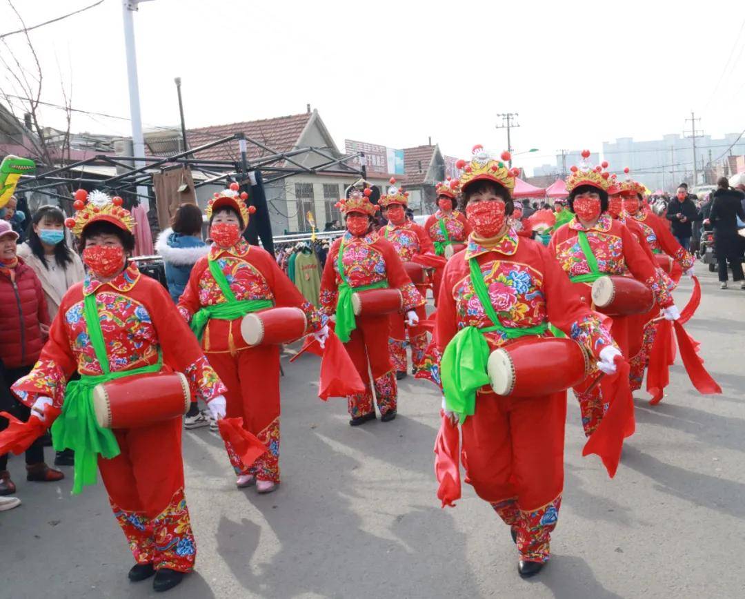 青岛通济区仇家沟岔村欢天喜地闹元宵