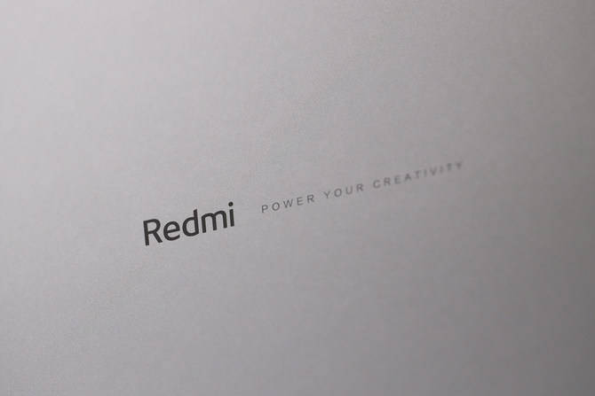 进行了|全新模具超视网膜全面屏 RedmiBook Pro 14评测