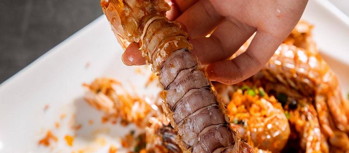 皮皮虾几分钟熟最好吃 ec0f54da4f4e418b981fdffed15378c2.jpeg