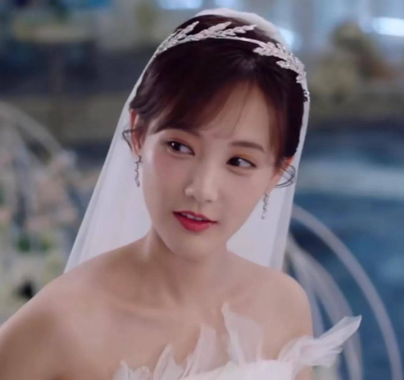 佟年,韩商言惊喜客串,杨紫婚纱造型绝美,风头盖过李一桐,建议做成