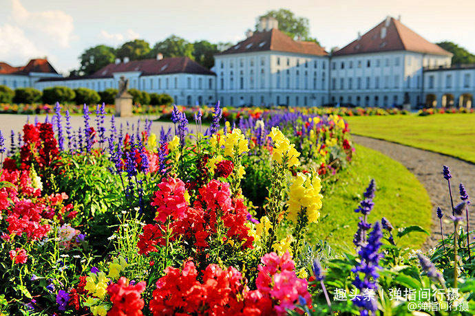 德国慕尼黑“梦幻皇宫”，建筑壮观，园林秀美，还免费对外开放