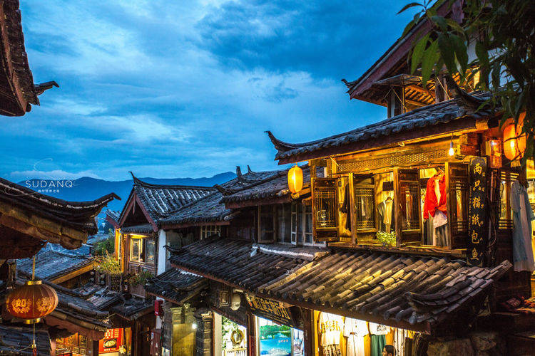 世界文化遗产：玉龙雪山下的800年古城，丽江时光沉醉了多少人