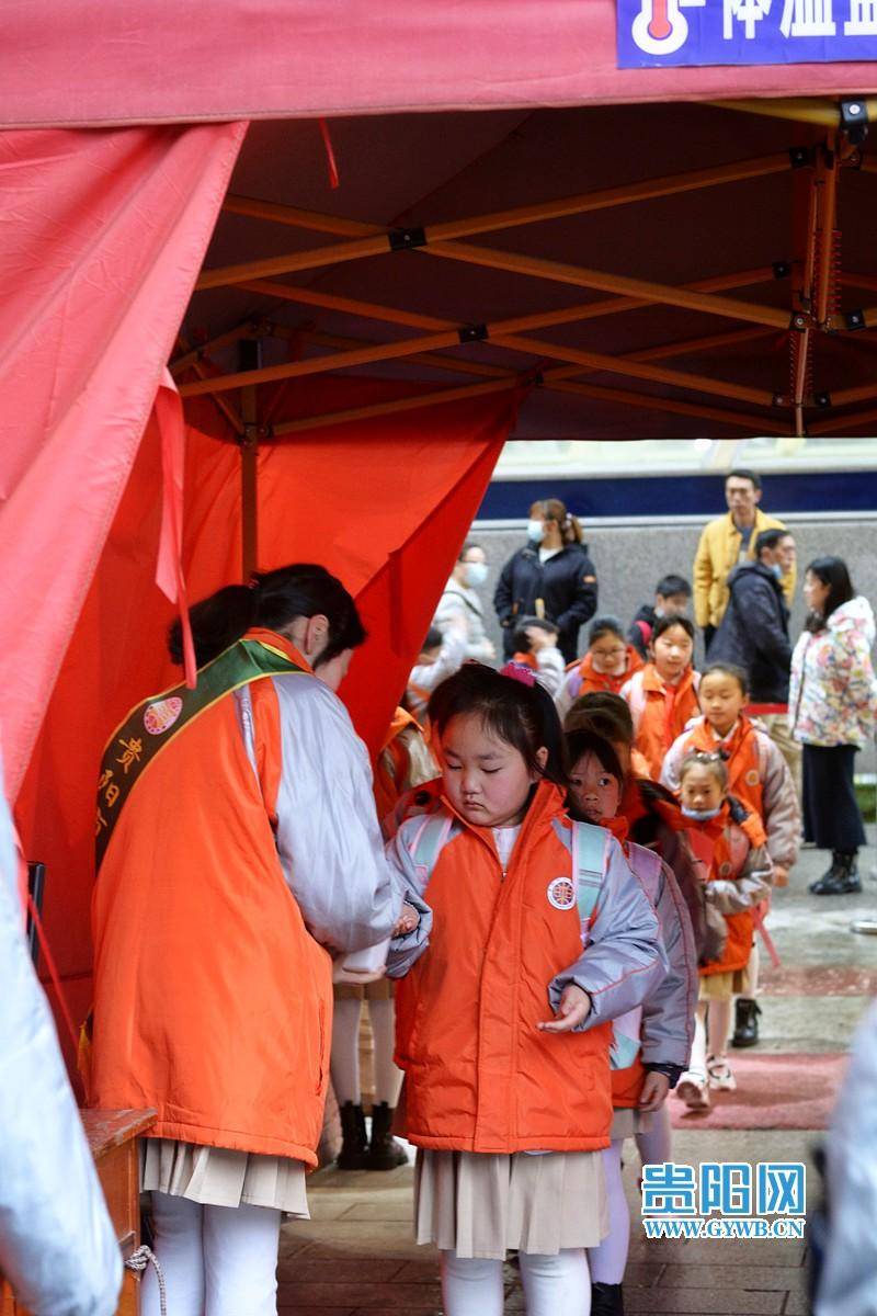 神兽归笼多图直击贵阳开学首日