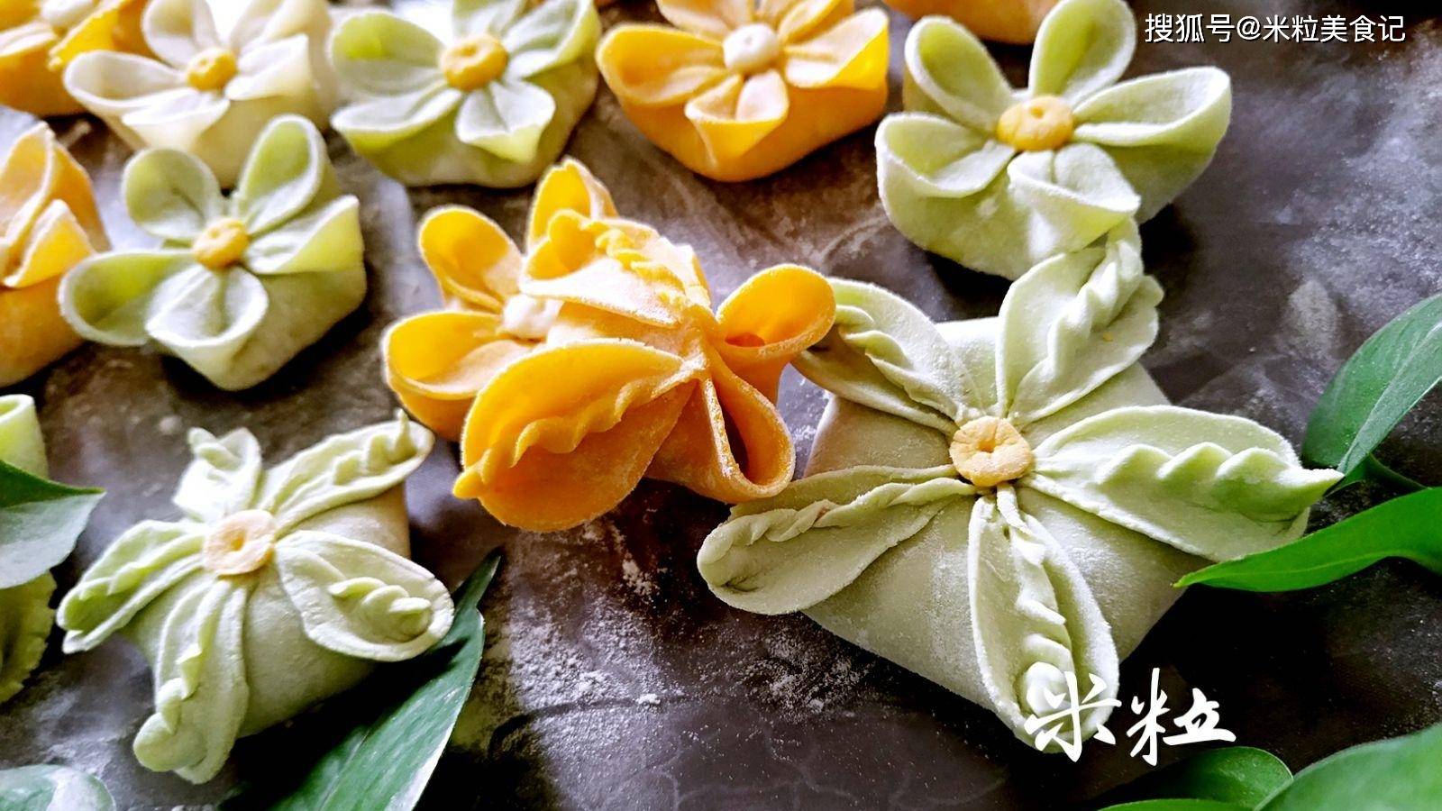 这一桌花朵饺子惊艳了餐桌,朋友称太漂亮,下不了口