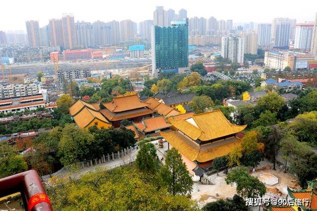 原创武汉有座寺庙,位于洪山南麓,依山势而建,古韵深厚,2号线直达