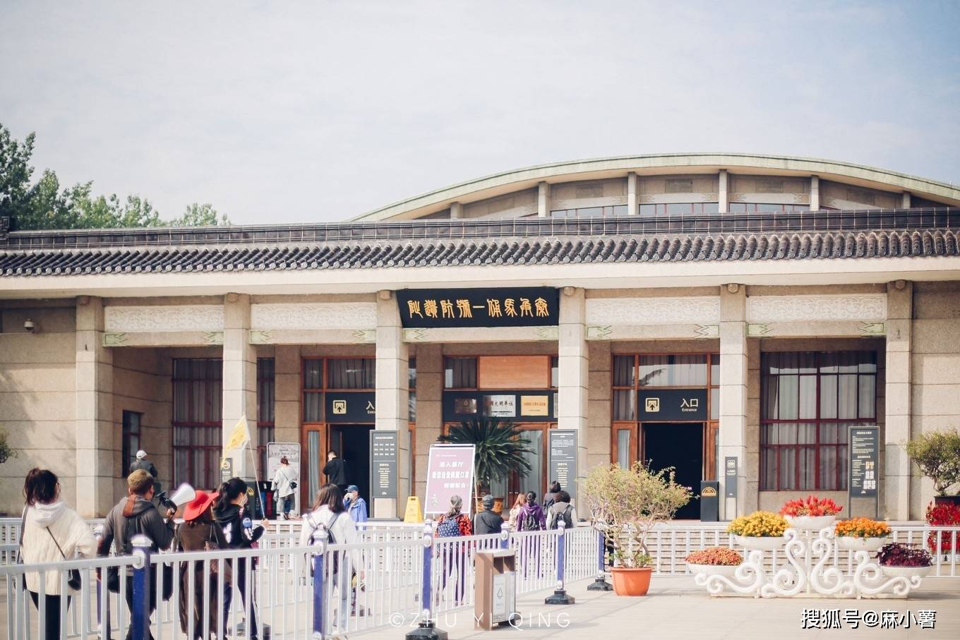 西安壮观的兵马俑坑，是中国第一批世界遗产，每天都吸引无数游客