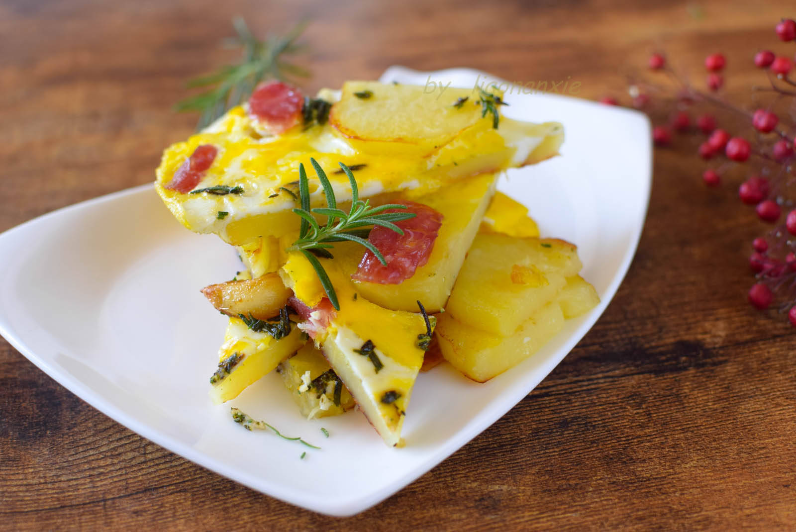 这早餐饼真好吃,有土豆和鸡蛋就能做,明天的早餐不发愁了