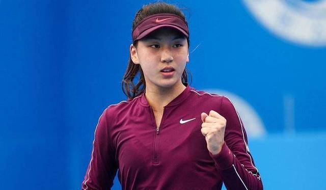 17岁1米82,肤色体态健美,曾打出17连胜_王新宇