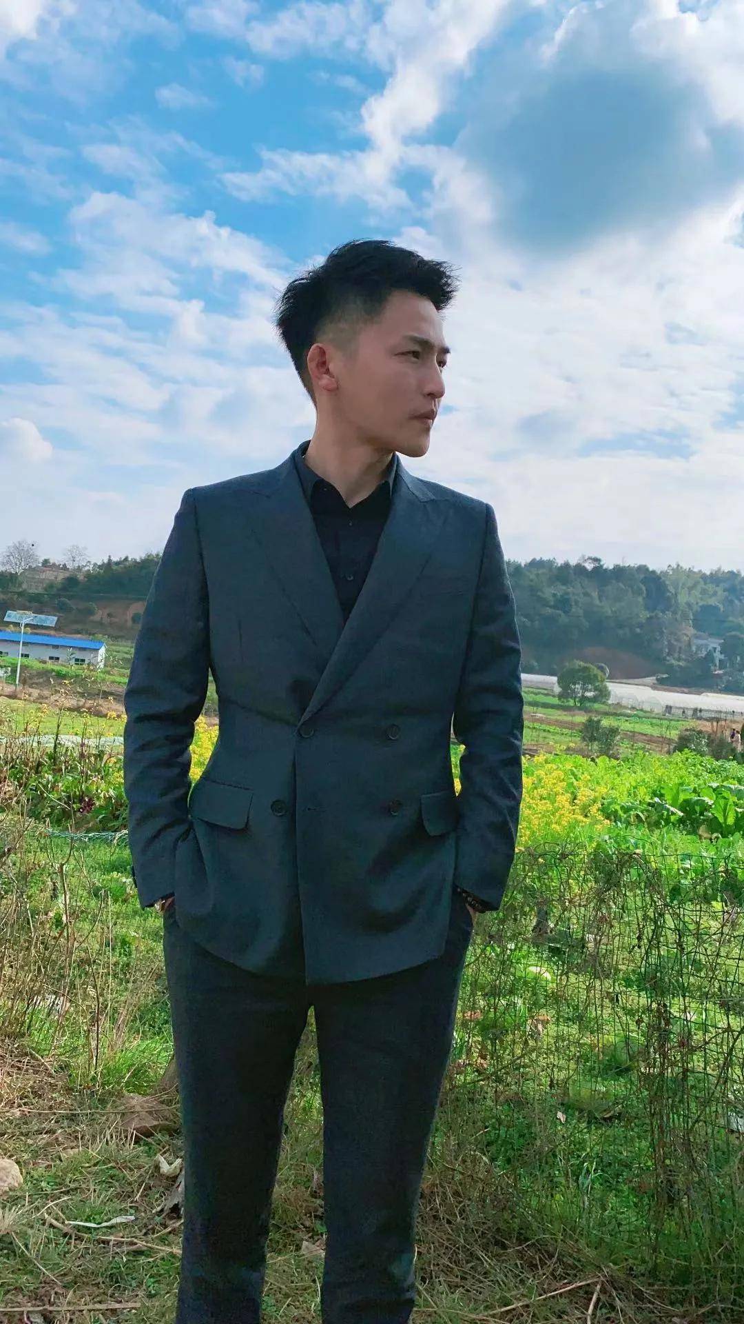 独家专访 | 从娱乐到电商,主播衣哥去年卖了20亿