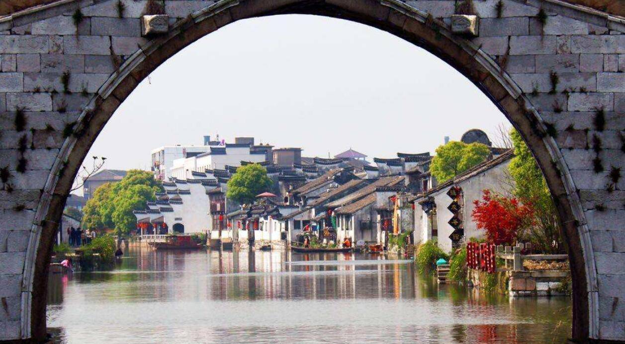 苏州两千年的低调古镇，比西塘古朴比乌镇唯美，对游客免费开放
