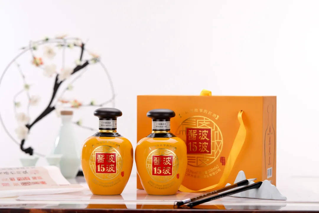 波波酱15受茅台"不贪心"发展理念的影响,胡波也没有要求波波酱酒做