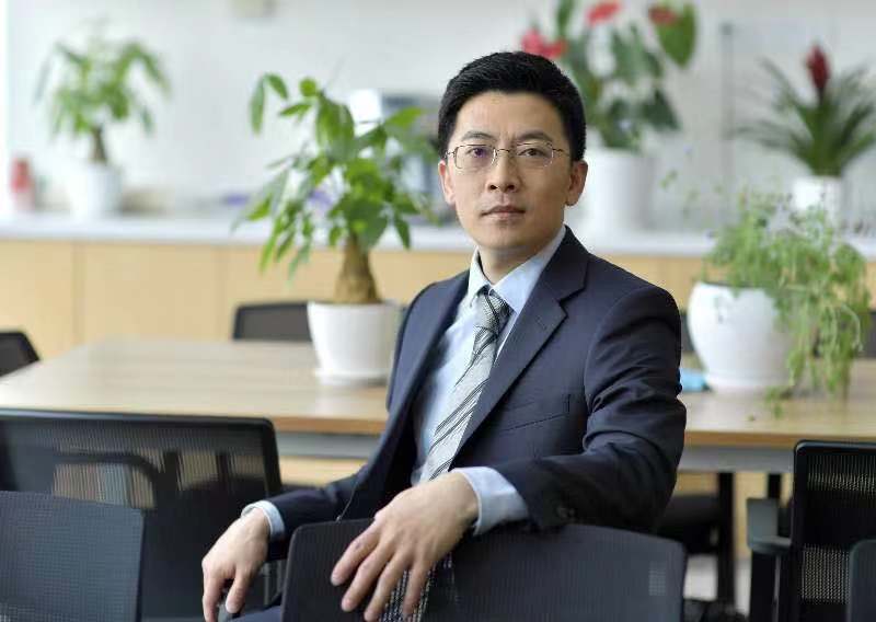 这种类似的抱团买股的行为让刘格菘的产品集体赢得了不菲的利润,可是