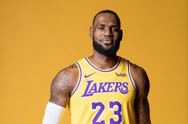 得分排行榜_NBA球员36岁时场均得分排行榜:詹姆斯第2、科比第3、邓肯第5(2)