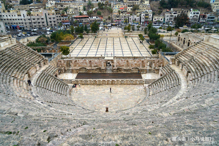 中东最安全的旅游国家，藏着1900多年的剧院，规模庞大设有vip座