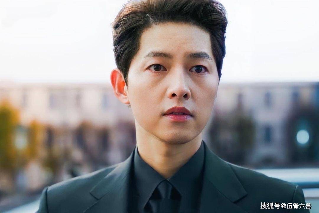 宋仲基新剧遇bug,玉泽演疑用力过猛,被23岁新人抢风头_文森佐