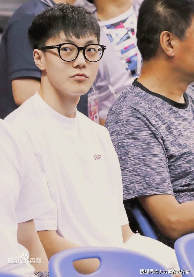 别再看创营青你的娘炮了阳刚之气的体育圈小哥哥不香吗