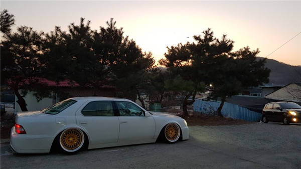 老雷克萨斯值得玩么 79ae70b26f164fc4932cbfac56df4976.jpeg