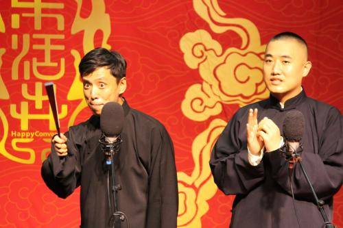 原创一个是郭德纲口盟弟子一个是冯巩学生如今两人不再一起说相声