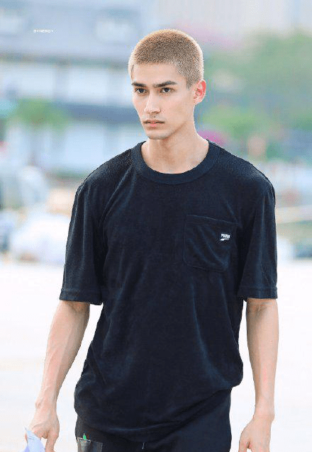 一个外国友人诠释了中国醉拳米卡a爆了