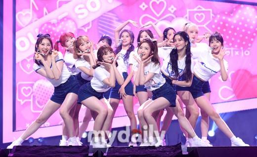 韩国女团iz One将于今年4月解散 Mnet