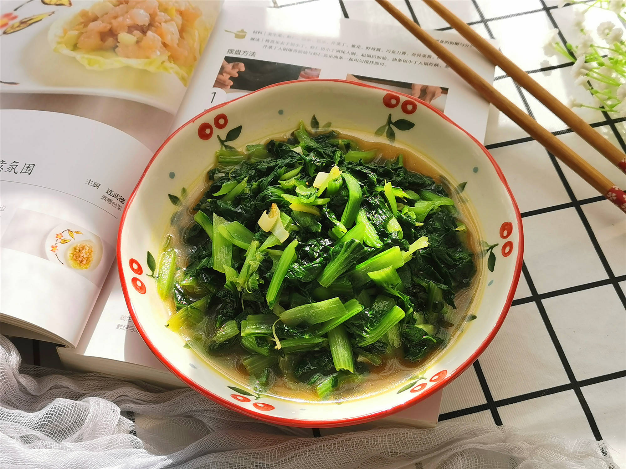 什么菜炒着好吃又简单 842bf372d4b24c0da312400f114ffa46.jpeg