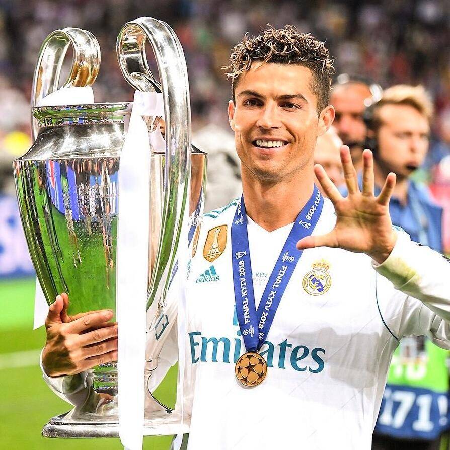 今夏还留么转投尤文成c罗生涯错误选择别扭打法管理层该背锅