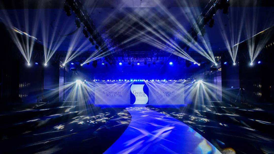 2021华夏国际少儿时装周秀场直击解锁沉浸式秀场新定义