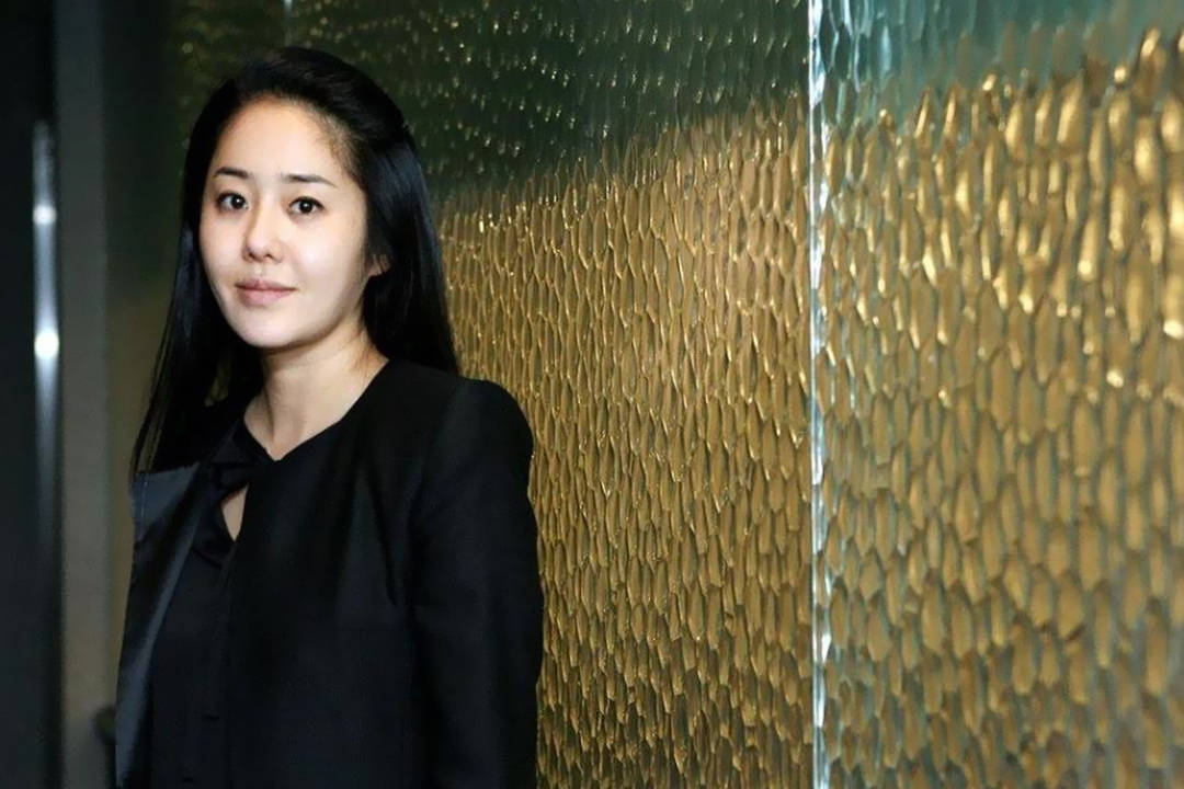 她隐退嫁入豪门,15亿离婚分手费,再战出名,网友高呼:人生赢家_高贤贞