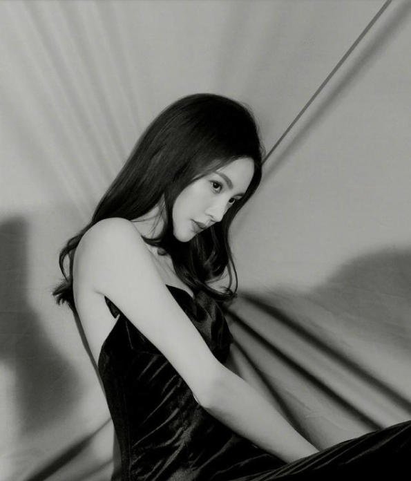 姜文滤镜下的金晨太绝了