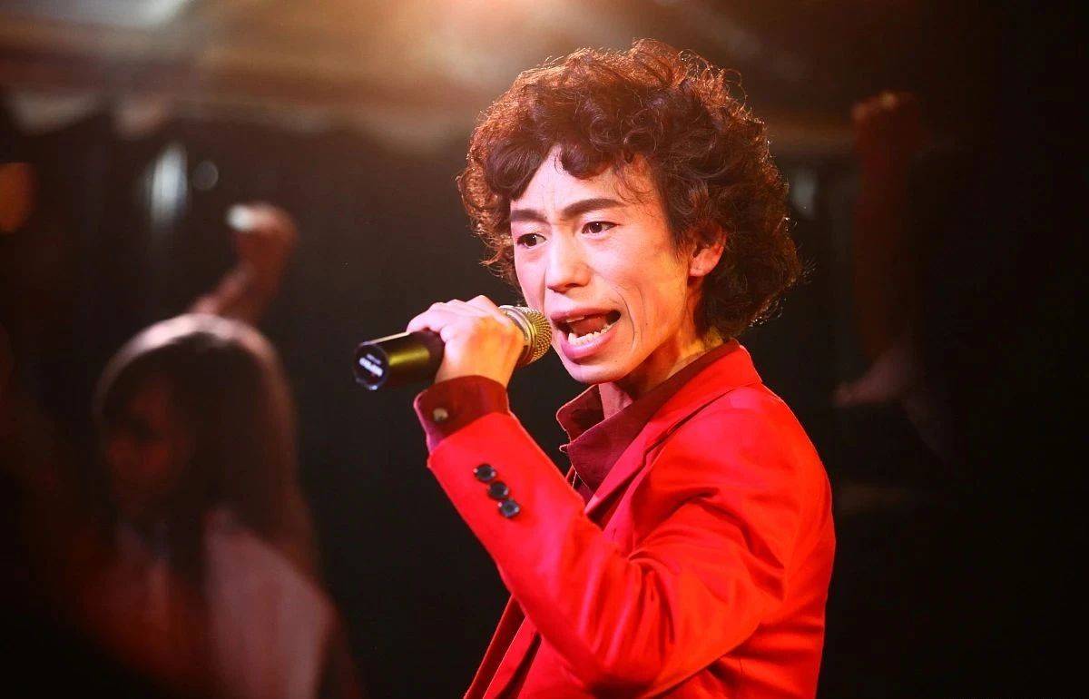 原创庞麦郎的毁灭史不认父母乱改年龄演唱会只有7人参加