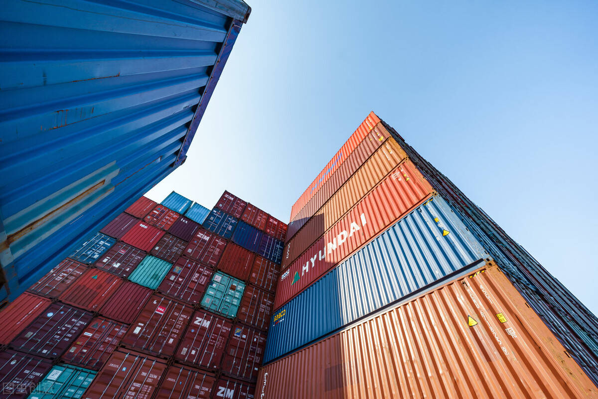 这些集装箱的身份标记你都能读懂吗