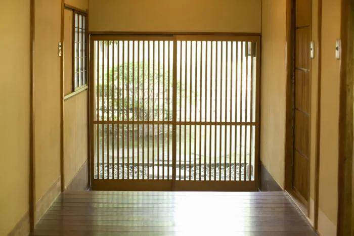 土间 和室 榻榻米 缘侧 神龛 带你从头认识传统日本房屋 房子