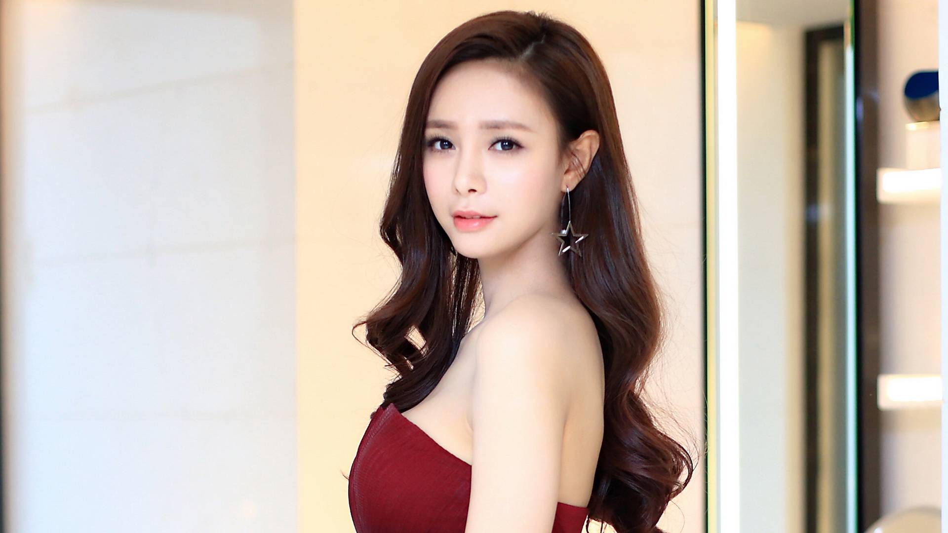 沈梦辰挑战全身不涂粉皮肤粉嫩暴晒生活照网友大呼羡慕