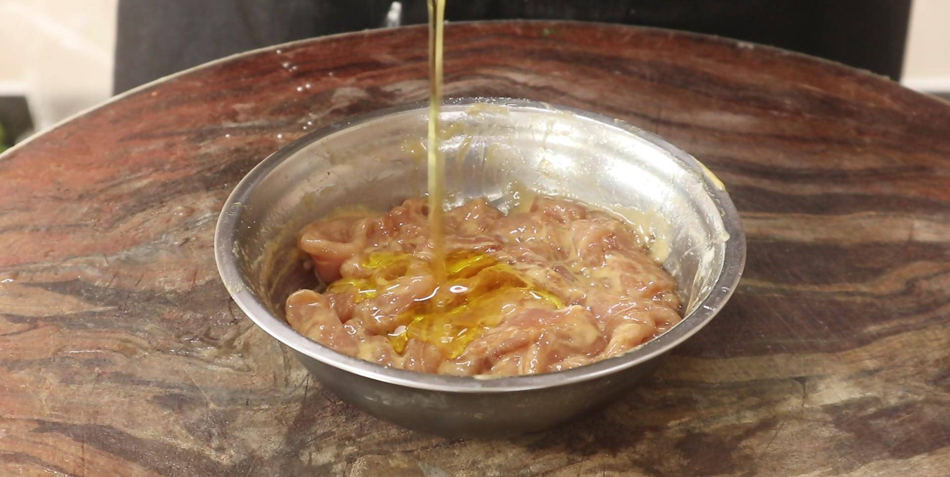 如何把肉片做的滑嫩 34a7ec33f6ef4e5cbd606eb09c804255.jpeg