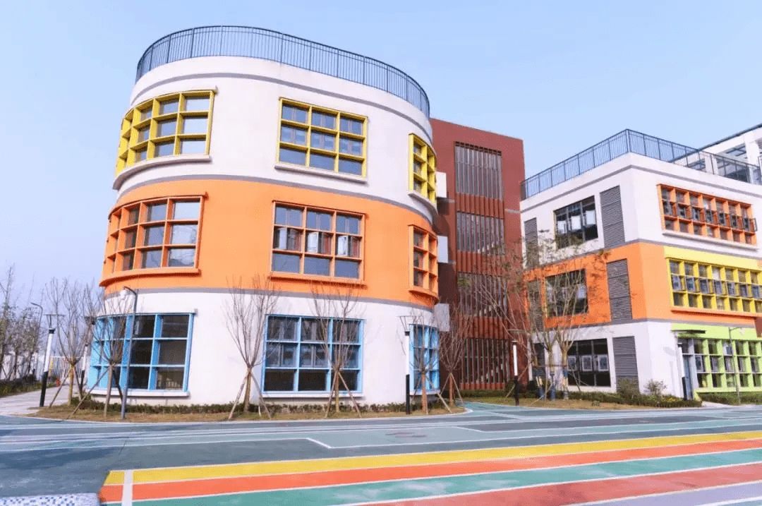 《2021年成都幼儿园预报名》青羊区今年新修12 所幼儿园,你知道吗?