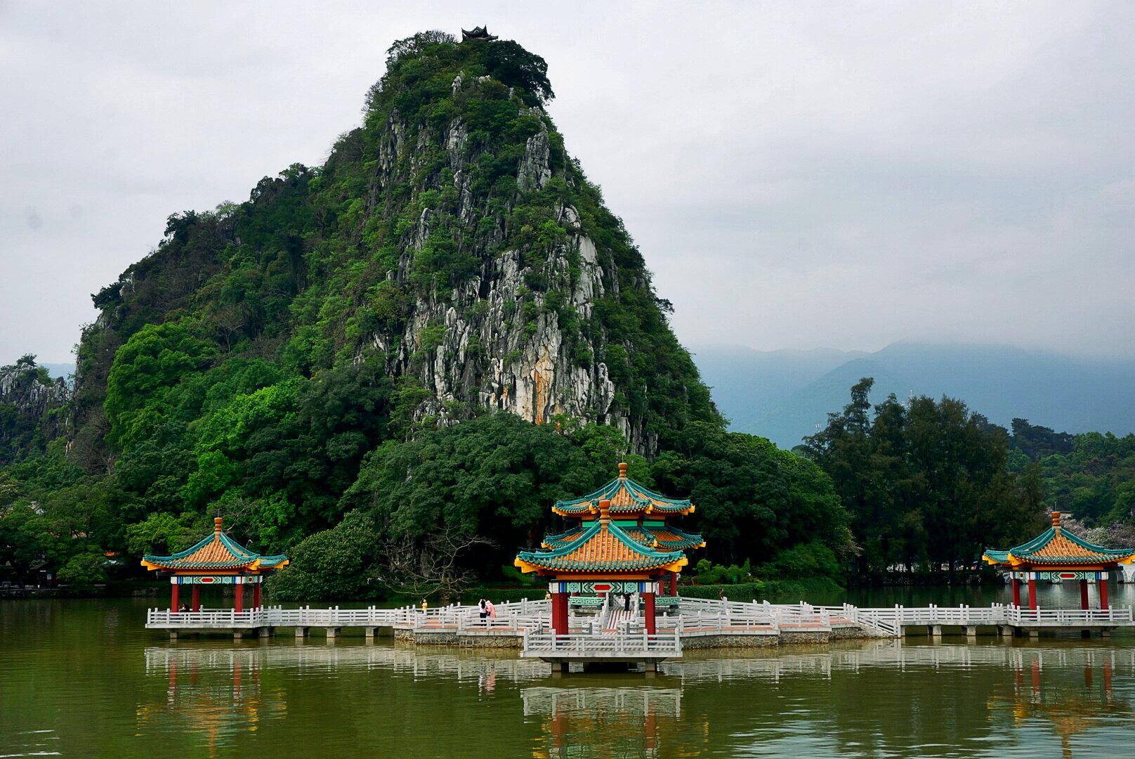 原创广东一座山是岭南四大名山之首主峰海拔1000米