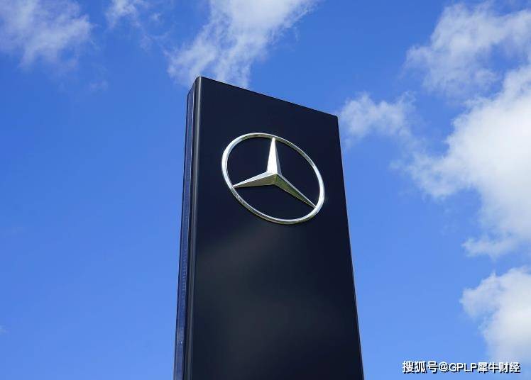 奔驰主动召回260万辆车 通讯模块存设计缺陷