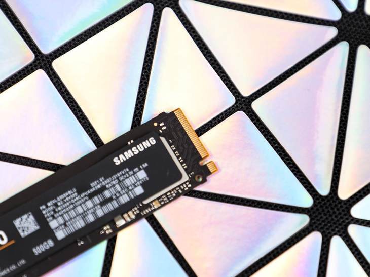 硬盘|读取超3500MB/S 三星980 NVMe M.2高性能固态硬盘评测