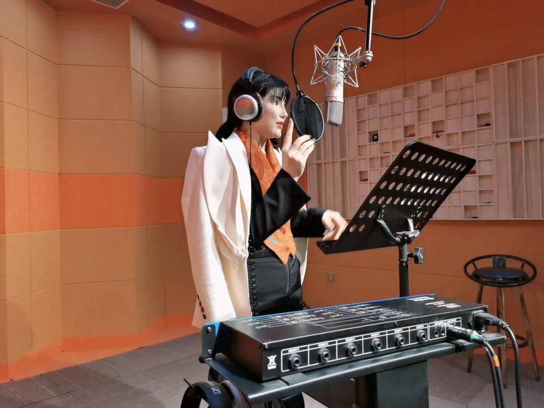 敏涵控股集团董事长刘敏翻唱版《亲爱的小孩》