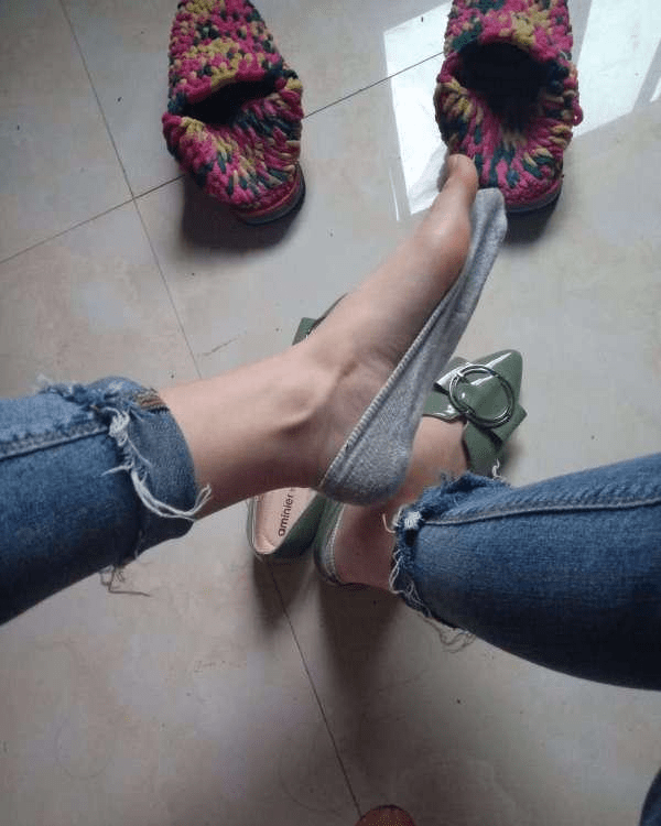 原创
每日一笑:大哥这么大的人了还让妹子抱着走,就不觉得害臊吗