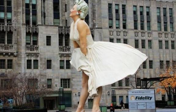 世界上最“无奈”的雕像，耗费500万资金，为何一年不到就被拆除