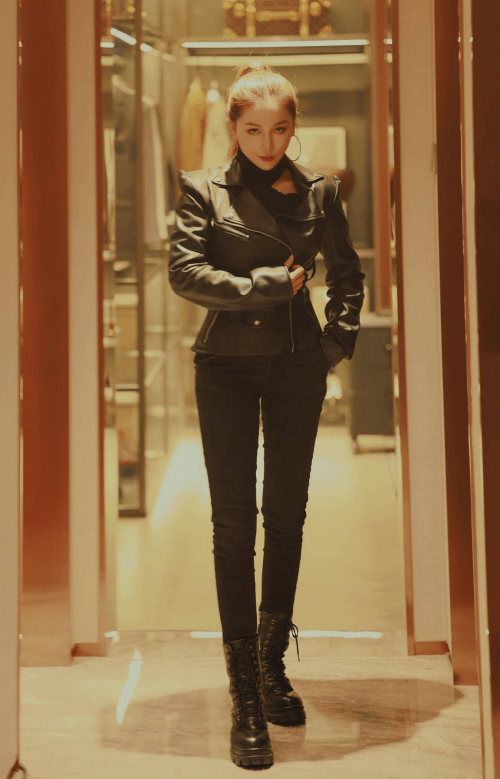 女演员沈璐特工形象又酷又飒眼神动作雷厉风行