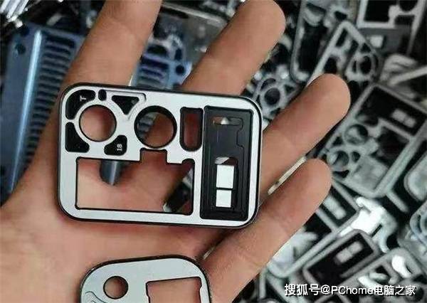 的设计|小米11 Pro谍照流出 潜望长焦配后置副屏