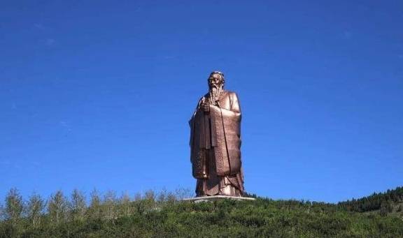 世界上最高的孔子像，高达72米已成地标，就在山东省！