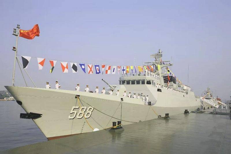 【"海上猛虎艇"新艇,海军588号"泉州"舰】【未完待续敬请关注】